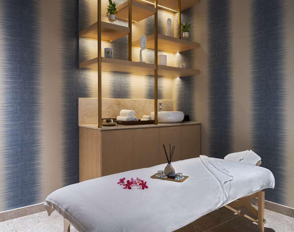 Avani Suites *