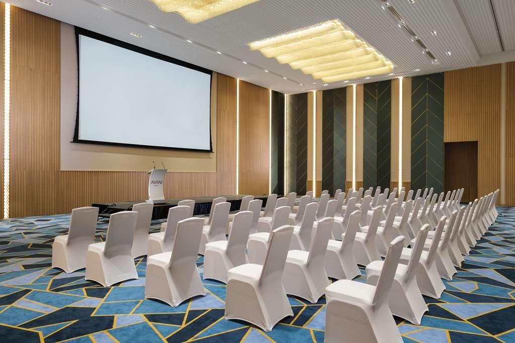 Avani Suites Hotel *