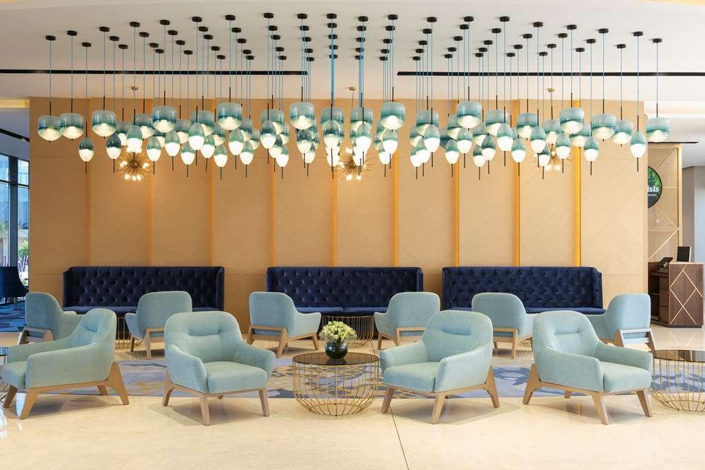 Hotel Avani Suites