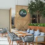 Avani Muscat Hotel Suites