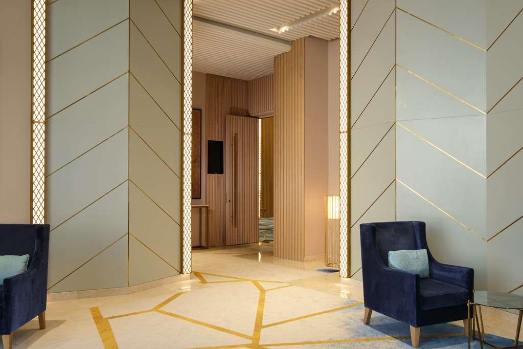 Hotel Avani Suites