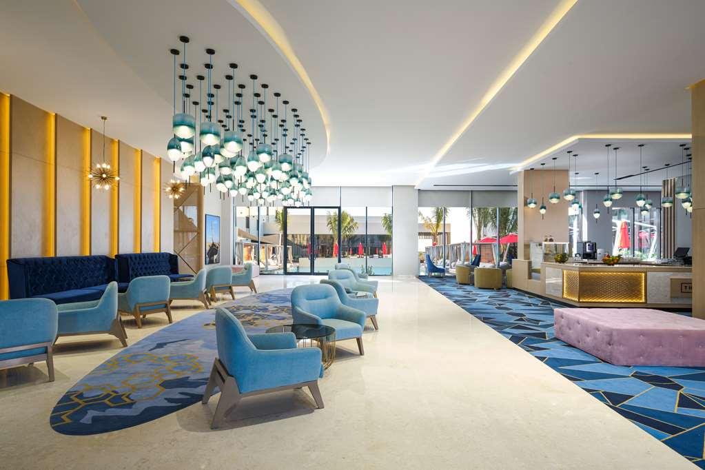 Avani Suites Hotel *