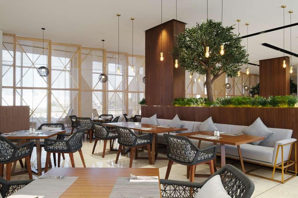 Avani Suites *